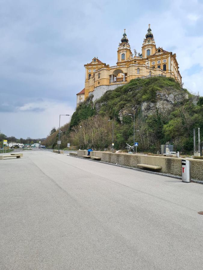 Schon Wohnen Beim Stift Melk 아파트 외부 사진